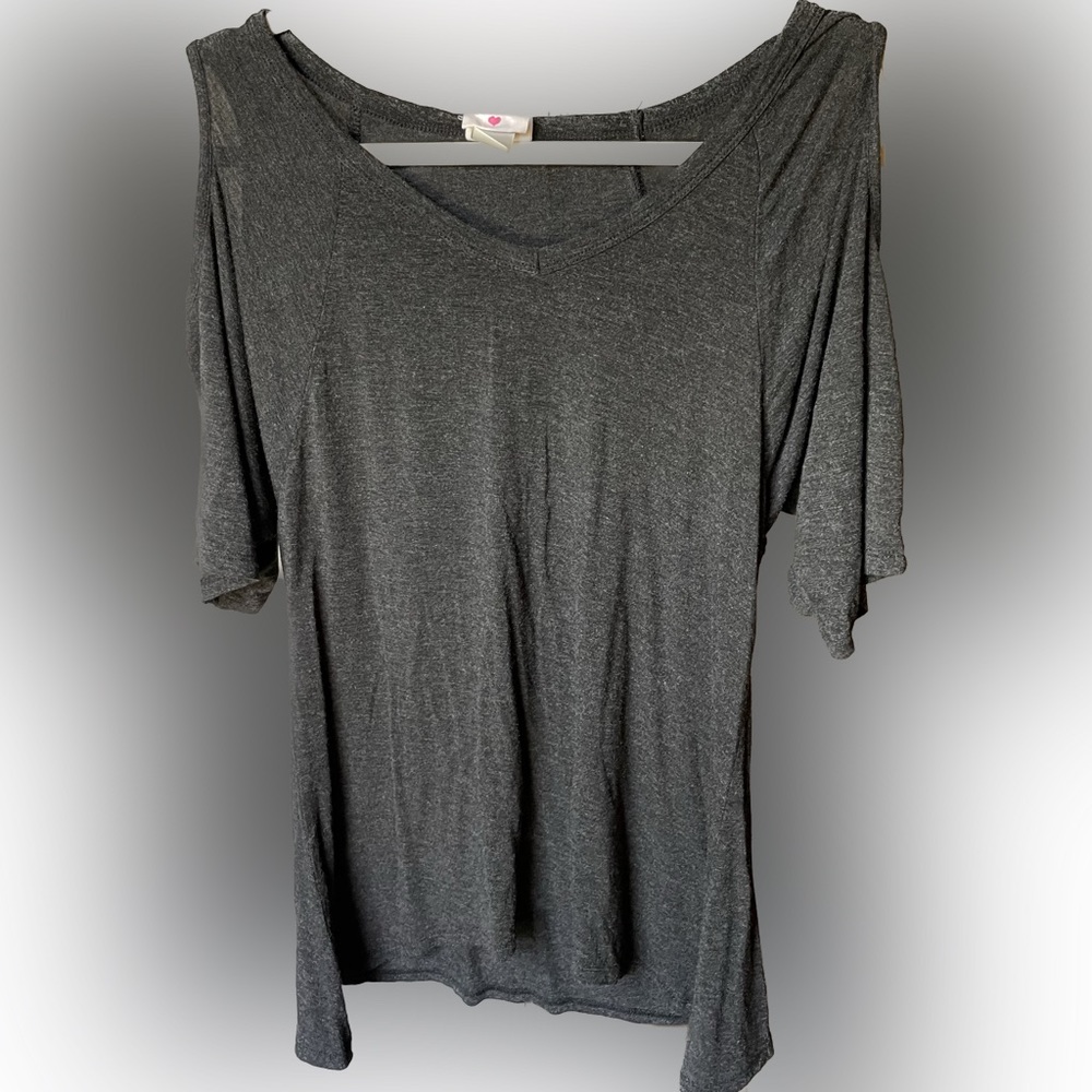 Cold Shoulder T-Shirt in Relaxed and Comfortable Fit Back to Basics Weekend Wear